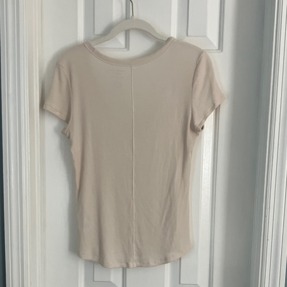 American Eagle Outfitters Beige V-Neck Short Sleeve Tee - M - Picture 3 of 3